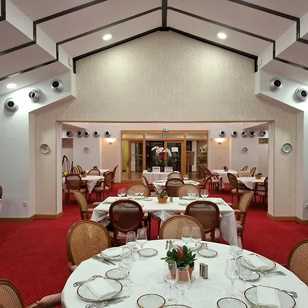 Apartment Medicis Versailles *