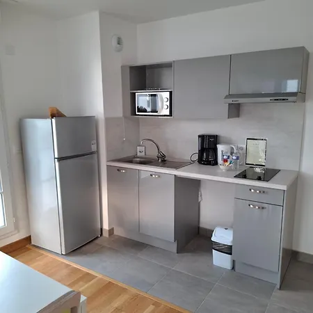 Appartement Medicis Versailles Saint-Cyr-lʼÉcole